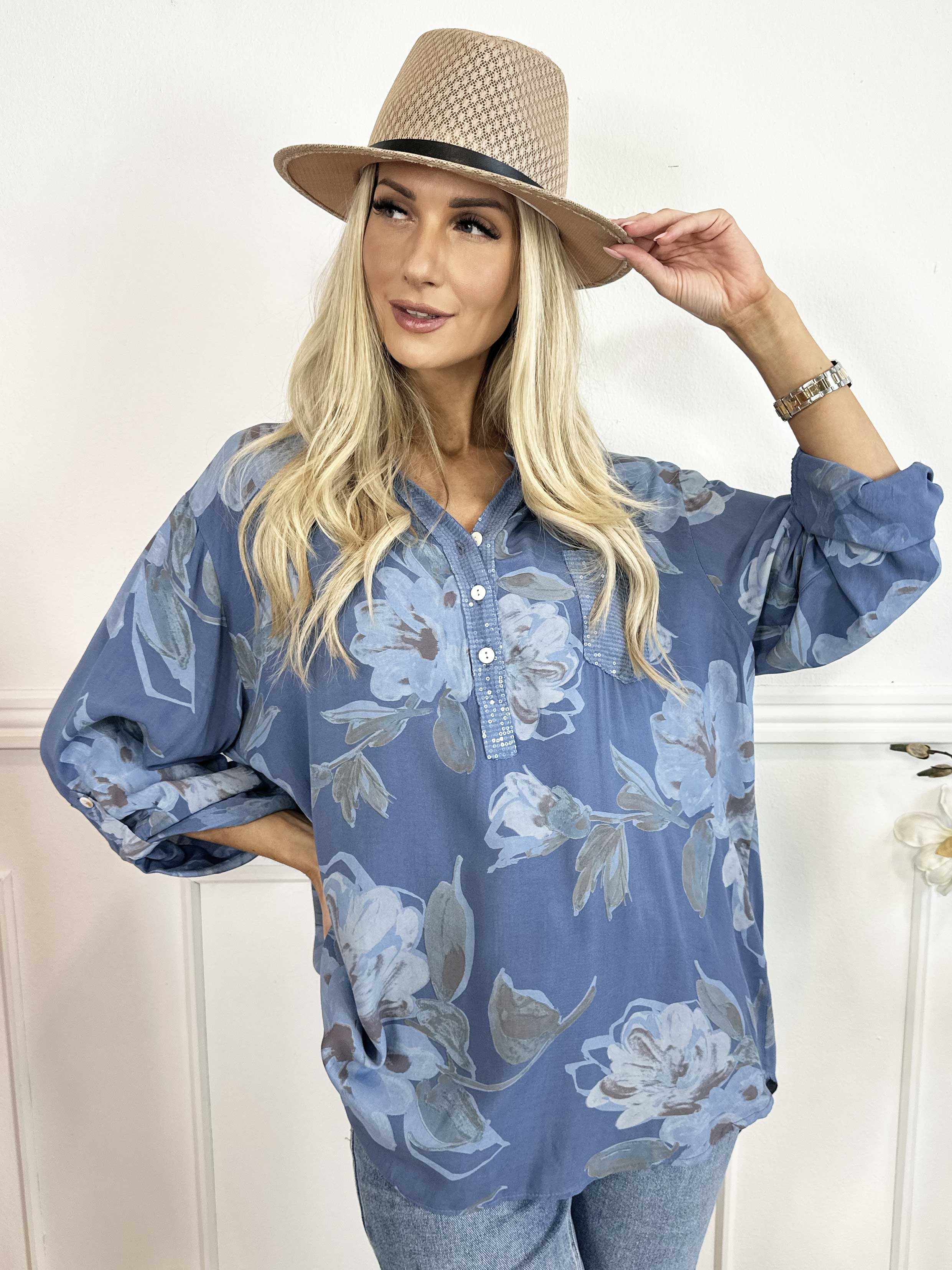 Ella - Sød tunika i viskose med blomster motiver